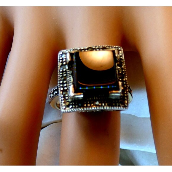Vintage Marcasite Black Onyx Sterling Silver Ring Sz 6.75 - Picture 2 of 9